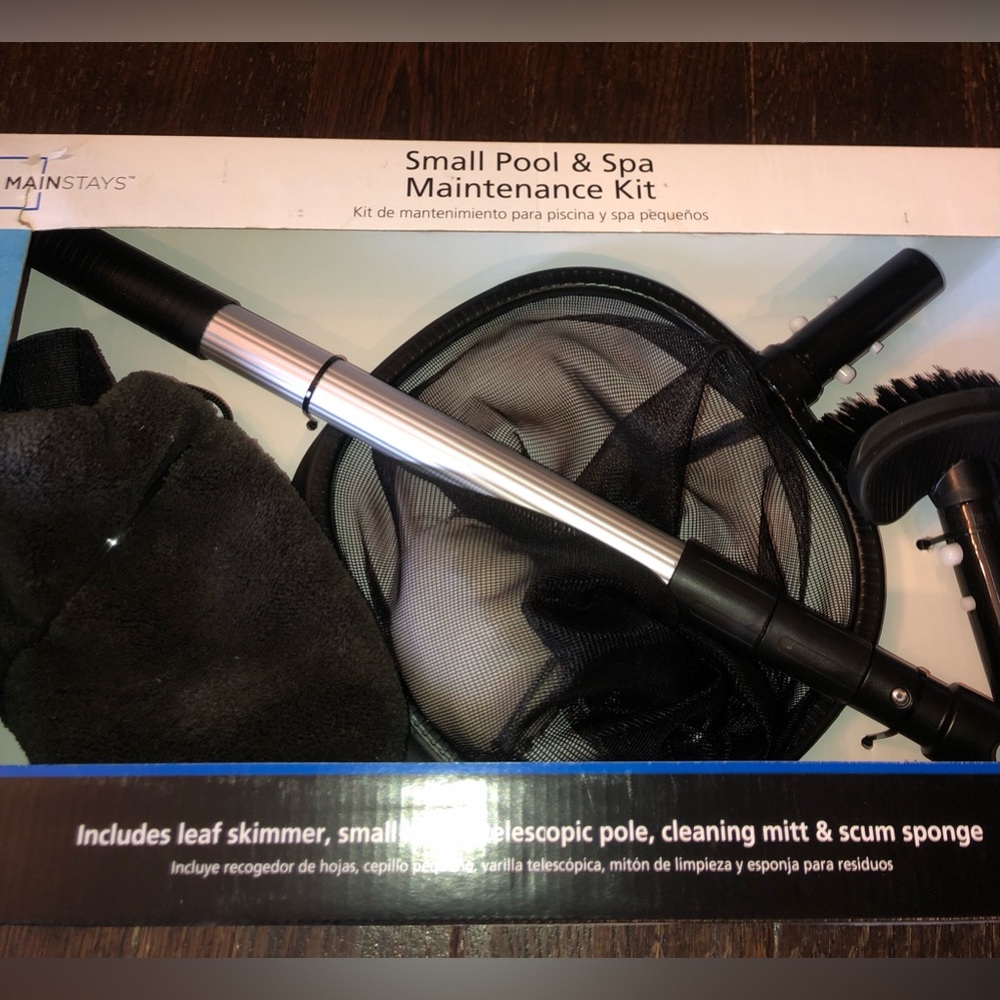 Small pool and spa maintenance kit by Mainstays new in the box NIB - Picture 3 of 12